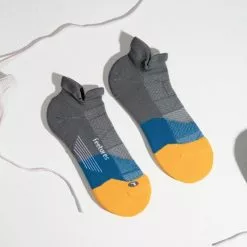 Feetures Max Cushion Tab Socks - FEET-EC50422 -Accessories Store Online E55422 4 720x cd3c17d0 3624 4a60 bb41 fc6fe2234b13