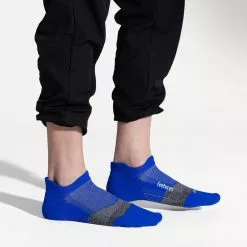 Feetures Elite Ultra Light Socks FEET-E55494 -Accessories Store Online E55494 3 900x 92a735cf 94fb 46a6 8f58 c881640f12be