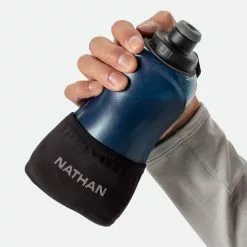 Nathan QuickSqueeze Lite 18 Oz. Handheld - NS40120-00030 -Accessories Store Online NS40120 00030 18oz QuickSqueezeLite18 onBody 1