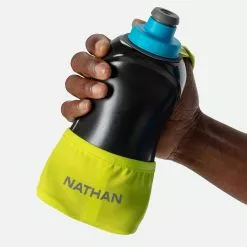 Nathan QuickSqueeze Lite 18 Oz. Handheld - NS40120-50017 -Accessories Store Online NS40120 50017 18oz QuickSqueezeLite18 onBody 1
