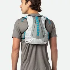 Nathan VaporAir 2.0 7 Liter Hydration Pack - NS4732-60047 -Accessories Store Online NS4732 60047 VaporAir7L 2 onBody 7