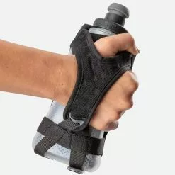 Nathan QuickSqueeze 12 Oz. Insulated Handheld - NS70300-00108 12 Nathan QuickSqueeze 12 Oz. Insulated Handheld - NS70300-00108 -Accessories Store Online NS70300 00108 QuickSqueezeIns12oz onBody 2