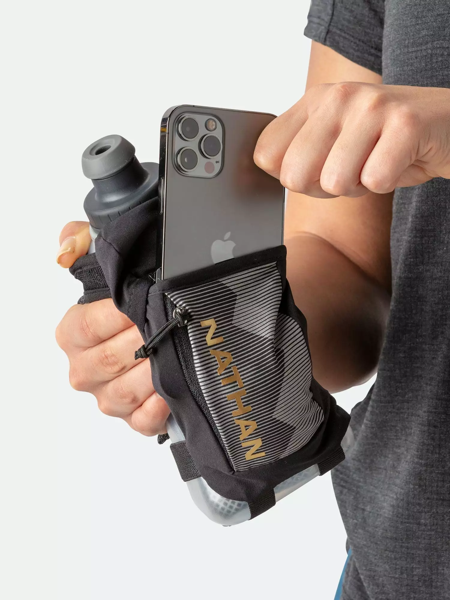 Nathan QuickSqueeze 12 Oz. Insulated Handheld - NS70300-00108 8 Nathan QuickSqueeze 12 Oz. Insulated Handheld - NS70300-00108 - Image 6